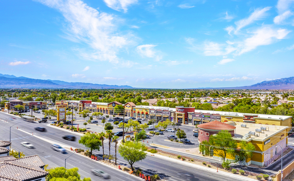 Desert Oaks Plaza - Image 4