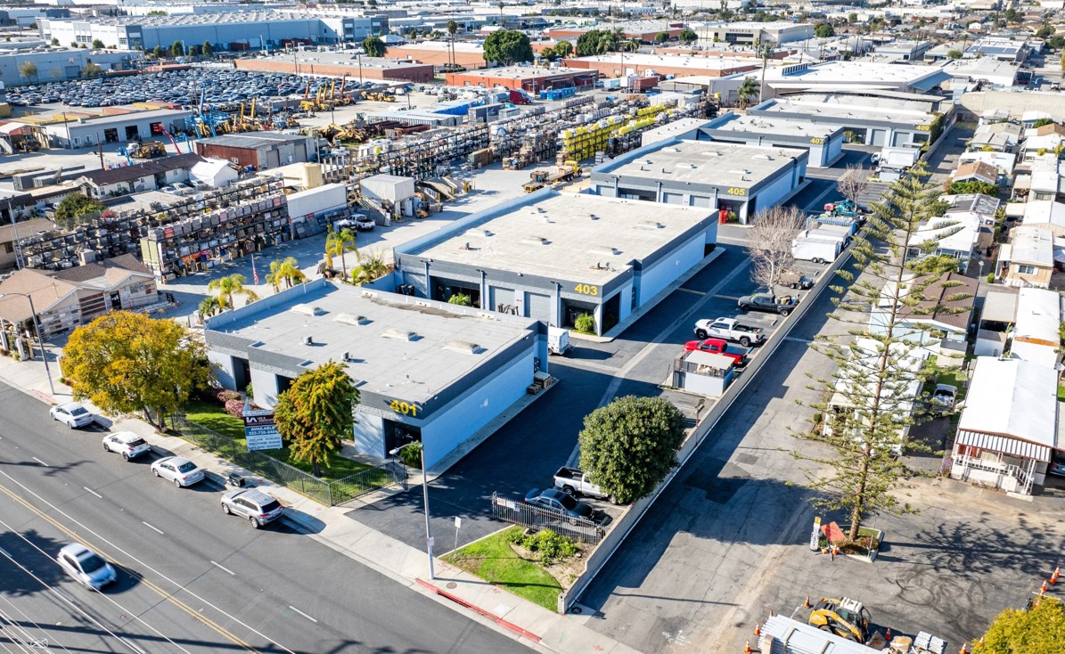 South Bay Trade Center - Image 2